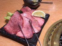 生肉好きに嬉しい焼肉屋「皐月」。浅草でユッケや牛刺しを堪能しよう！